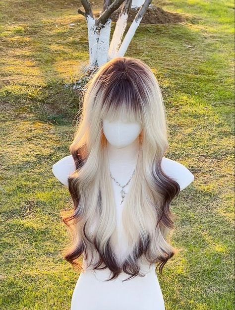 Blonde Layered Hair, Blonde Layers, Hairstyles For Layered Hair, Lob Hairstyle, Thin Hair Haircuts, Trendy Hair Color, Hair Makeover, Hair Inspo Color, Pale Skin