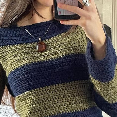 @ttcrochett on Instagram: "cute freehanded green and navy blue stripy jumper 🧞‍♂️surprisingly quick to make" Jumper Crochet, Green Jumper, Navy Jumper, Green Jumpers, Crochet Jumper, Christmas Market, Blue Green, Jumper, Navy Blue