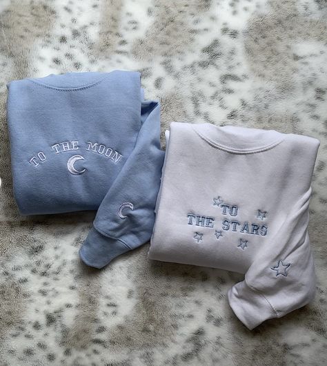 The perfect meaningful gift for couples or besties! matching hoodies, matching sweatshirts, embroidery machine, embroidery, boyfriend gift, girlfriend gift, customize completely through my website! Matching Friend Hoodies, Bff Matching Hoodies, Diy Matching Hoodies, Embroidery For Boyfriend, Matching Sweaters For Couples, Embroidery Boyfriend, Sweatshirts Embroidery, Matching Friend, Bff Matching