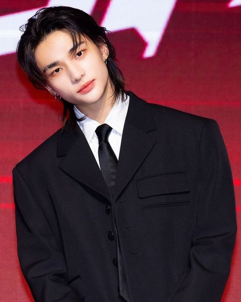 240719 Ate basın toplantısından Hyunjin 💋❣️❤️ #straykids #skz #hyunjin #straykidscomeback #youmakestraykidsstay #스트레이키즈 #chkchkboom #chkchkboom💥 #ate Hyunjin Slicked Back Hair, Skz Hyunjin, Slicked Back Hair, Savage Kids, Hair, On Instagram, Quick Saves, Instagram