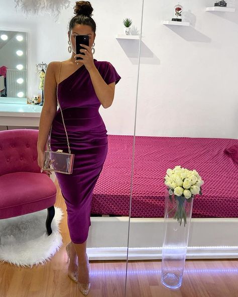 Simple Prom Dress Long, Purple Evening Dress, Velvet Sleeve, Prom Dress Evening, Baggy Pants, Dress Evening, Dressy Outfits, Long Prom Dress, Evening Dresses Prom