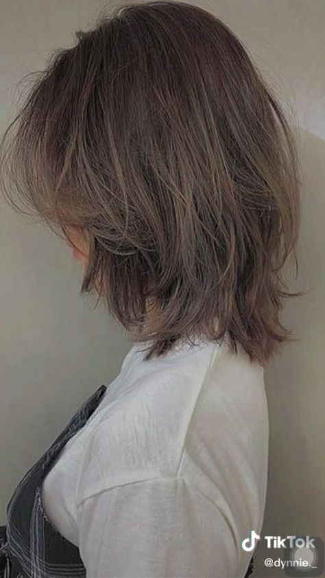 Layer Short Hair, Mullet Layers, Layer Mullet, Korean Short Haircut, Hair African American, Hair Bang, Hair African, Short Hair Tomboy, Hair Color Underneath