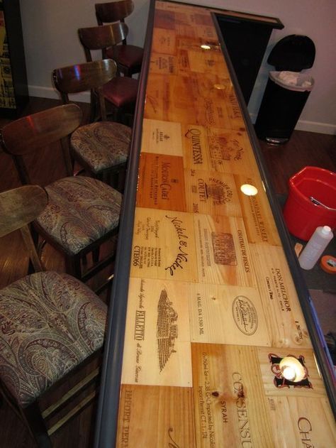 43 Super Cool Bar Top Ideas to Realize Diy Bar Top Ideas, Bar Tops Diy, Diy Bar Top, Bar Top Ideas, Wine Crate Furniture, Bar Top Epoxy, Crate Bar, Bar Countertops, Bandeja Bar