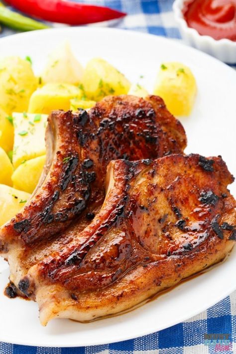 Cheap and Easy Instant Pot Recipes Instant Pot Bbq Pork Chops, Instant Recipe, Bone In Pork Chops, Instant Pot Pork Chops, Bbq Pork Chops, Pork Chop Dinner, Electric Pressure Cooker Recipes, Instant Pot Recipe, Instant Pot Pork