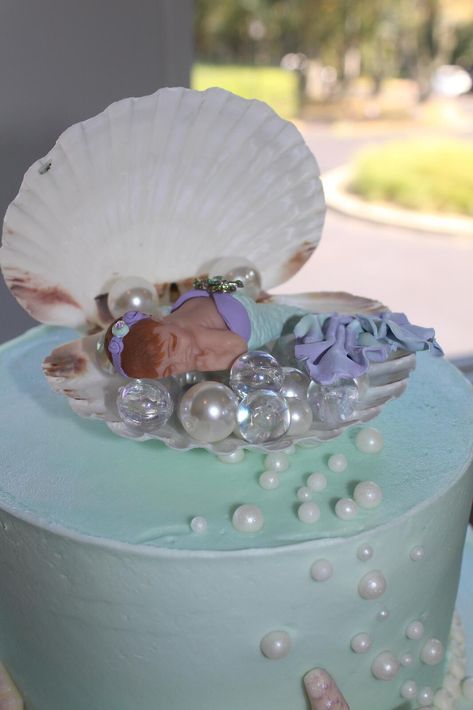 Mermaid Theme Baby Shower Ideas, Little Mermaid Baby Shower Theme, Little Mermaid Baby Shower Ideas, Mermaid Baby Shower Ideas, Mermaid Babyshower, Mermaid Baby Shower Cake, Mermaid Baby Shower Decorations, Mermaid Themed Bedroom, Ocean Baby Shower Theme