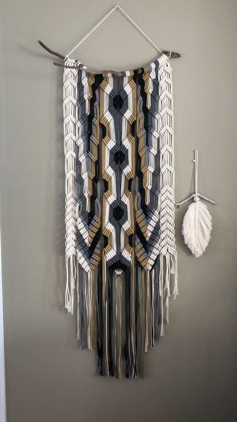 Colorful Macrame Wall Hangings, Macrame Black, Macrame Wall Hanging Ideas, Color Macrame, Driftwood Macrame, Macrame Wall Hanging Large, Pola Macrame, Crochet Wall Hanging, Macrame Wall Hanger