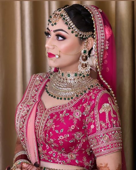 Make your special day more elegant with this kind od outfit and makeover Dark Pink Dress Makeup, Latest Bridal Makeup Indian Wedding, Haldi Dress For Bride, Bridal Mendhi, Bridal Pic, Bridal Jewlery, Wedding Makeup Bride, Indian Bride Makeup, Batman Suit