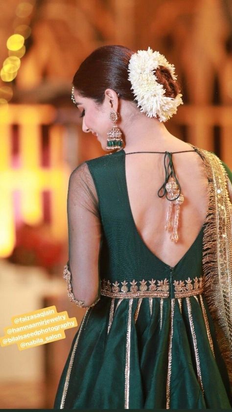 Deep Back Designs For Kurtis, Back Deep Neck Designs Indian Suit, Deep Neck Back Designs For Kurtis, Deep Back Neck Designs For Suits, Anarkali Back Neck Designs, Back Neck Designs For Suits, Kerala Saree Blouse Designs, Shadi Dresses, Pakistani Formal Dresses