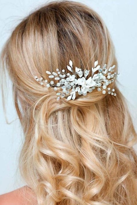 Simple elegant Floral half up Bride Rhinestone Headband, Unique accessory made for any glamorous and vintage bride. Wedding Flower Hair Vine. down hairstyles Crystal Vine Headpiece. Wedding Hair Accessories for bohemian, modern, spring or vintage inspired wedding. The bridal headpiece pearl is a  #weddinghairaccessories , #bridalheadband , #weddinghairstyles Wedding Hair Clips Side, Vine Headpiece, White Flower Hair Clip, Wedding Flower Hair Pieces, Flower Hair Clips Wedding, Bridesmaid Hair Clips, Bride Hair Piece, Flower Hair Accessories Wedding, Wedding Hair Half