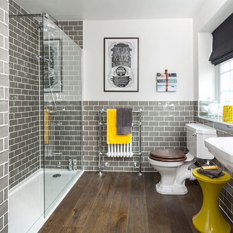 Wood,vinyl? floors and walk in shower, as well as grey tiles. Especially like it with the yellow. Makeover Kamar Mandi, Yellow Bathroom Decor, Bad Inspiration, Yellow Bathrooms, Bad Design, Grey Bathrooms, Bath Room, Bathroom Colors, House Bathroom