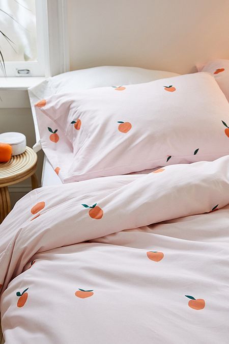 Home | Duvet Covers | Urban Outfitters UK Peach Bed Sheets, Peach Bedspread, Serigrafia Ideas, Peach Bedding, Duvet Covers Urban Outfitters, Rug Urban, Peach Rug, Flower Duvet, Uo Home