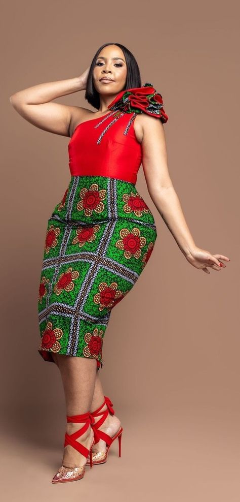 Ankara Collar Dress, Short Chitenge Dress, Short Gown Styles For Material, Chitenge Outfits, Short Gown Styles, South African Traditional Dresses, African Ladies, Classy Short Dresses, African Chic