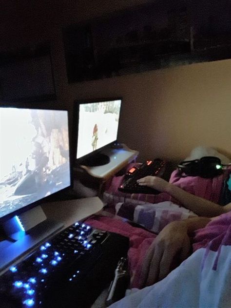 Goals Achieved, Game Computer, Gamer Couple, Gamer Boyfriend, Grunge Couple, Couple Games, Ulzzang Couple, Cute Games, Art Happy