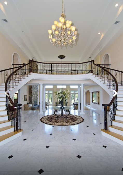 Luxury Stairs Design, Grand Entryway Foyers, Luxury Houses Entrance, Luxury Stairs, Castle House Design, Luxury Staircase, Double Staircase, Classic House Exterior, Luxury House Interior Design