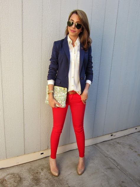 Coast With Me: Red, White, & Blue Red Jeans Outfit, Outfit Pantalon Rojo, Red Pants Outfit, Red Jeans, Mode Casual, Stylish Work Outfits, Red Pants, Red Outfit, Work Outfits Women