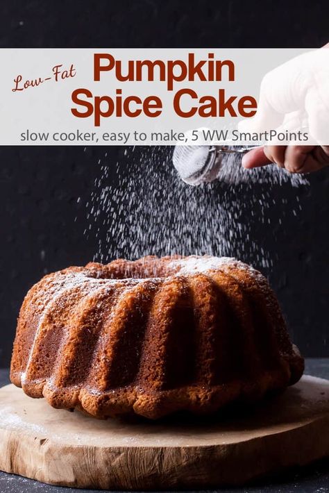 Weight Watchers Pumpkin Cake, Cake Recipes Simple, Weight Watchers Cake, Crockpot Dessert, Low Calorie Pumpkin, Pumpkin Pound Cake, Weight Watchers Pumpkin, Starbucks Pumpkin Bread, Spiced Cake