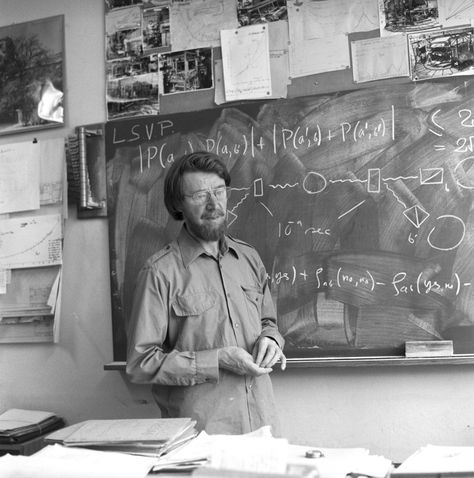 Quantum World, John Bell, Nobel Prize In Physics, John Stewart, Famous Scientist, Quantum Entanglement, Thought Experiment, Theory Of Relativity, Kuantan