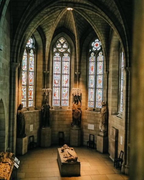 The Met Cloisters in NYC is a must-visit destination for art and architecture enthusiasts. This medieval museum, located in Upper Manhattan, is home to an impressive collection of medieval art and artifacts, as well as a stunning garden and courtyard. With Backdrop's Key Details feature, you can plan your trip to the Met Cloisters with ease, ensuring that you don't miss any of the highlights. From opening hours to admission fees and special exhibitions, the app has got you covered. The Met Cloisters Nyc, The Cloisters Nyc, The Met Aesthetic, Cloisters Nyc, Met Cloisters, Upper Manhattan, Nyc Baby, Fall Mood, The Cloisters