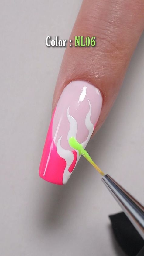 Calligraphy Nails Art, How To Make Lines On Nails, Multiple French Nail Art, Nail Painting Designs, Nail Drawing Designs, How To Do Nail Art, Nails Polygel, Painting Nails, Girls Nail Designs