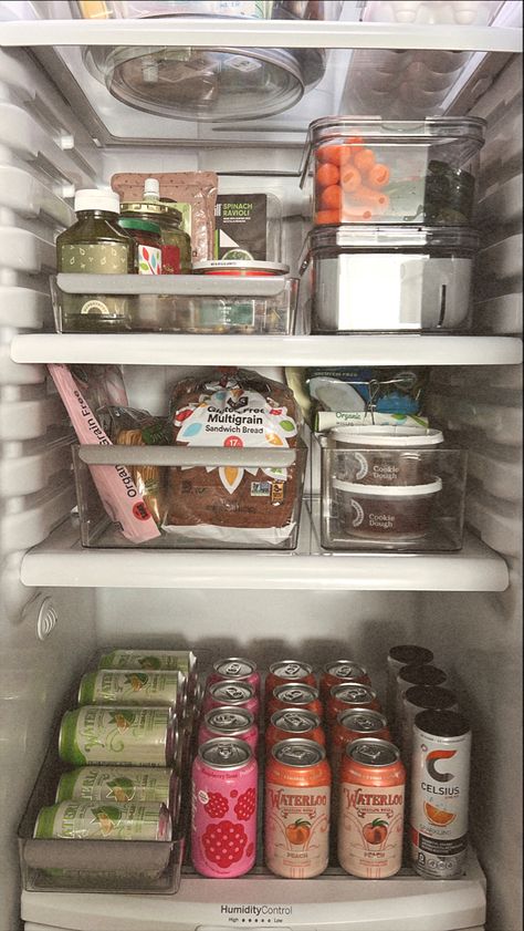 Organised House Aesthetic, Aesthetic Frigerator, Ed Fridge, Isi Kulkas Aesthetic, Mini Fridge Aesthetic, Fridge Organization Aesthetic, Fridge Photography, Organised Aesthetic, College Fridge