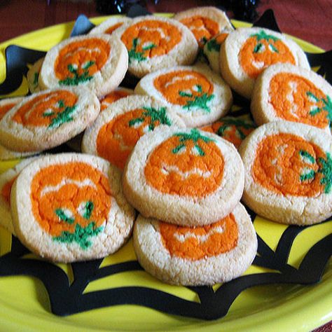 Air Fryer Cookies for Halloween • AirFrying.net Halloween Sugar Cookies Pillsbury, Pillsbury Pumpkin Cookies, Air Fryer Cookies, Easy Halloween Cookies Recipes, Cookies For Halloween, Pillsbury Cookies, Pillsbury Sugar Cookies, Air Fryer Recipes Dessert, Halloween Cookie Recipes