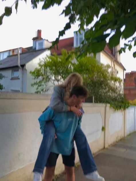 Guy Girl Friendship, The Upside Of Falling, Aesthetic Cute Couple, Couple Laughing, Piggy Back, Piggy Back Ride, Girl Friendship, Guy Best Friends, Karl Jacobs