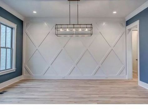 home accents Accent Walls for less than $100 | Inspired to Revamp Dining Room Remodel Diy Accent Wa Florida Kitchen, Dining Room Accent Wall, Dining Room Accents, Room Accent Wall, Accent Wall Designs, Accent Walls In Living Room, Room Remodeling, Dining Room Walls, Accent Walls