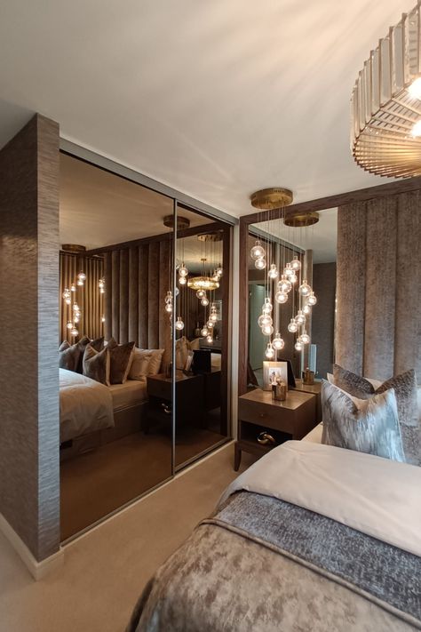 Wardrobe Design Bedroom With Mirror, Wardrobe Design Bedroom Sliding, Sliding Mirror Wardrobe, Bronze Bedroom, Mirror Sliding, Fitted Wardrobes Bedroom, Fitted Wardrobe, Mirror Interior Design, Bedroom Wardrobe Design