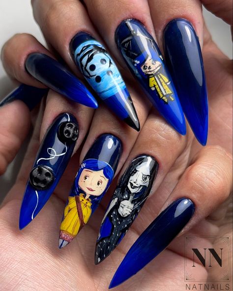 Scary Halloween Nails Acrylic, Halloween Nails Acrylic Coraline, Caroline Nails Art, Inside Out Nail Art, Character Halloween Nails, Halloween Cartoon Nails, Halloweentown Nails, Coraline Nail Ideas, Nails Coraline