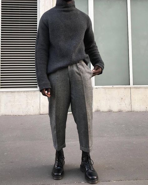 Minimalist Guy Outfits, Men's Seasonal Outfits, Guy Outfits, Minimalist Fashion Men, Slowly But Surely, Stylish Mens Outfits, Men Fashion Casual Outfits, Streetwear Men Outfits, Mode Inspo