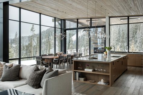 Plot Mountain, Rustic Mountain Homes, Yellowstone Club, Mountain Kitchen, Tweed Design, Winter Lodge, Adirondack Style, Glass Houses, Nice House