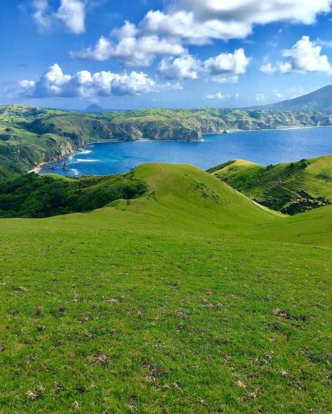 Batanes Philippines, Travel Local, Art App, Beautiful Landscape Photography, Aesthetic Shop, Hawaii Life, National Photography, Philippines Travel, Local Travel