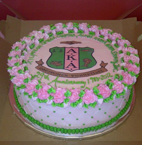 Birthday cake, too beautiful to eat Greek Cake, Alpha Kappa Alpha Sorority Paraphernalia, Skee Wee, Green Cake, Aka Sorority, Alpha Kappa Alpha Sorority, Fun Birthday Party, Pink Apple, Alpha Kappa Alpha