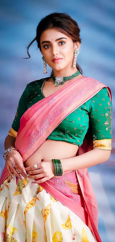 Malavika Sharma, Malvika Sharma, Indian Eyes, Lookism Webtoon, Indian Goddess, Saree Navel, Beautiful Photoshoot, Hot Women Dress, Desi Girl