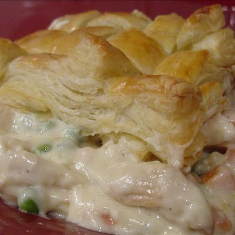 Lady and Sons Chicken Pot Pie (Paula Deen) Recipe Chicken Pot Pie Recipe Paula Deen, Chicken Pot Pie Paula Deen, Chicken Pot Pie Recipe, Paula Deen Recipes, Pot Pie Recipe, Chicken Pot Pie Recipes, Fresh Chicken, Paula Deen, Chicken Pot