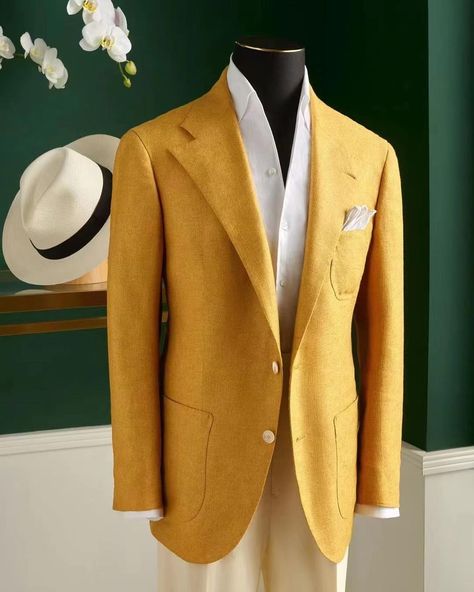 Taft Shoes, Best Suits For Men, Christian Soldiers, Yellow Suit, Classy Suits, Mens Fashion Wear, Gentleman Shoes, Black Men Street Fashion, Dress Suits For Men