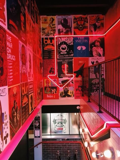 Japanese Restaurant Design, Dream Bars, Decoration Restaurant, Nightclub Design, Bar Interior Design, 카페 인테리어 디자인, Dive Bar, Maximalist Decor, Bar Interior