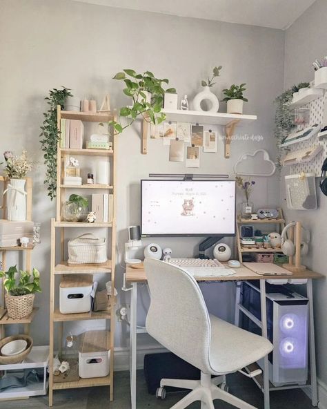 14 Cozy Gamer Girl Desk Setups - TheHomeRoute Cozy Desk, Cozy Home Office, Room Redesign, Study Room Decor, Cozy Room Decor, Dream Room Inspiration, Room Makeover Bedroom, Room Makeover Inspiration, Room Setup