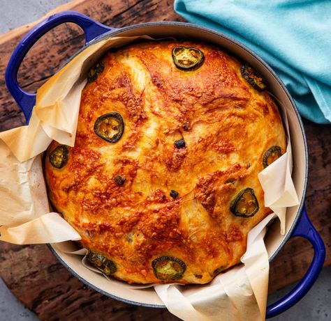 Cheddar Bread Recipe, Artesian Bread, Jalapeño Bread, Honey Beer Bread, Jalapeno Cheese Bread, Cheddar Bread, Savory Baking, Oven Bread, Dutch Oven Bread