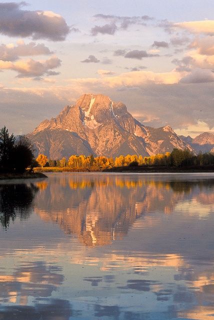 Mountain Scenes, Mountain Destinations, Simpler Times, Belle Nature, Travel Pics, Travel Pins, Jackson Hole, The Snake, American West