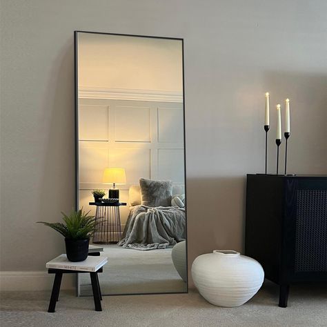 Full Length Mirror Decor Ideas, Mirror Body, Mirror Decor Ideas, Mirror Decor Living Room, Tall Wall Mirrors, Mirror Floor, Gym Bathroom, Bedroom Gym, Hall Room