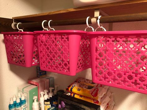 Shower Rings Uses Ideas, Dollar Tree Closet Hacks, Dollar Tree Rv Hacks, Dollar Tree Kids Room Organization, Dollar Tree Camper Hacks, Dollar Tree Toy Organization, Tension Rod Ideas, Dollar Tree Baskets, Dollar Tree Organization