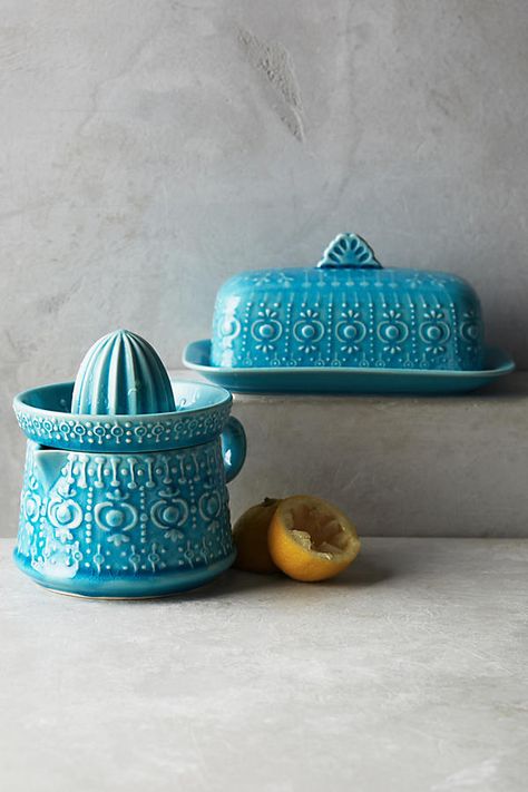 Gisela Juicer Jug Beautiful Kitchenware, Kitchen Goals, Ceramic Butter Dish, House Of Turquoise, Dining Ware, House Items, Citrus Juicer, Baking Essentials, Cookware Sets