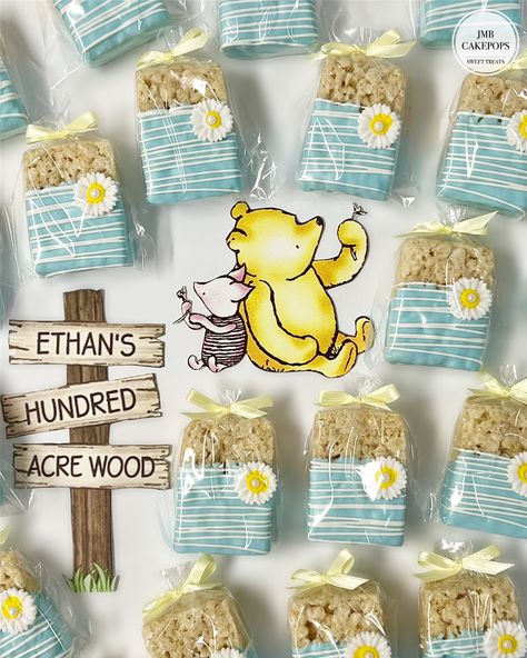 Winnie The Pooh Chocolate Pretzels, Winnie The Pooh Desserts Sweets, Winnie The Pooh Sweet Table, Winnie The Pooh Rice Crispy Treats, Winnie The Pooh Treat Table, Winnie The Pooh Treats, Winnie The Pooh Dessert Table, Winnie The Pooh Party Favors, Boy Baby Shower Centerpieces