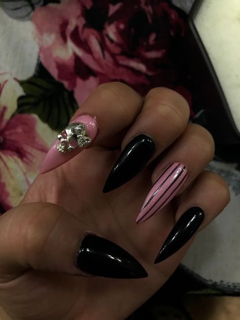 Pink And Black Skull Nails, Clear Pink And Black Acrylic Nails, Draculaura Nails, Nails With Pink, Pink Stiletto Nails, Vampire Nails, Cross Nails, Pointy Nails, Black Acrylic Nails