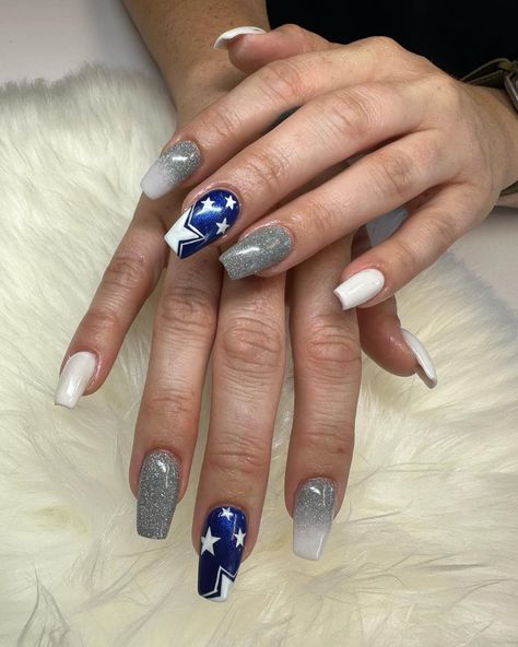 Dallas Cowboys Nails but make it cute! #nfl #dallascowboys Dallas Cowboys Nail Art, Cowboys Nails Design, Dallas Cowboys Nails Acrylics, Dallas Nails, Dallas Cowboys Nail Designs, Cowboys Nails, Dallas Cowboys Nails, Nfl Nails, Cowboy Nails