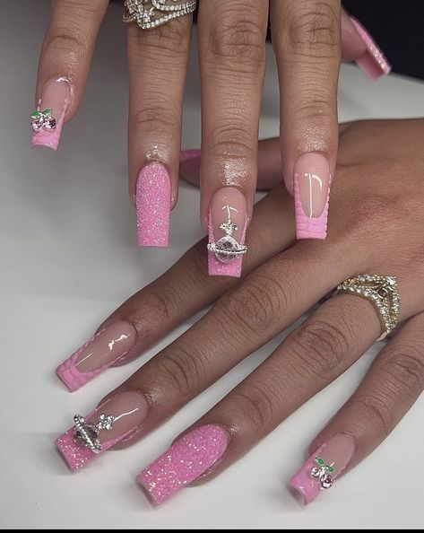 Pink Glitter Nails Acrylic Sparkle, Hot Pink Glitter French Tip Nails, Sugar French Tip Nails, Pink Glitter Frenchies, Sugar Nail Designs, Pink Sugar Nails, Sugar Glitter Nails, French Tips Pink, Sugar Nail Art