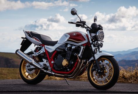 New Honda CB1300 series launched in Japan, price starts at INR 11.16 lakh Cb1300 Wallpaper, Honda Cb Series, Beast Silhouette, Beauty And The Beast Silhouette, Cb 1300, Super Four, Racer Motorcycle, Street Motorcycle, Honda Bikes