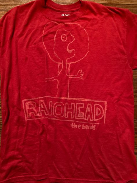 Radiohead Bleached Shirt, Radiohead Shirt, Bleach Designs, Bleach Shirt Diy, Bleaching Clothes, Bleach Shirt, Dye Ideas, Diy Shirts, Bleach T Shirts