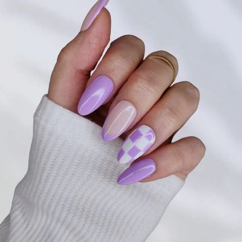 Nail Art Trends That Redefine Everlasting Elegance | Room Decor Tips | Ever Lasting Blog Lavender Checkered Nails, Checkered Nails Almond, Purple Checkered Nails, Checker Board Nails, Checked Nails, Spring Nails Purple, Pastel French Tip, Checkerboard Nails, Checkered Nails